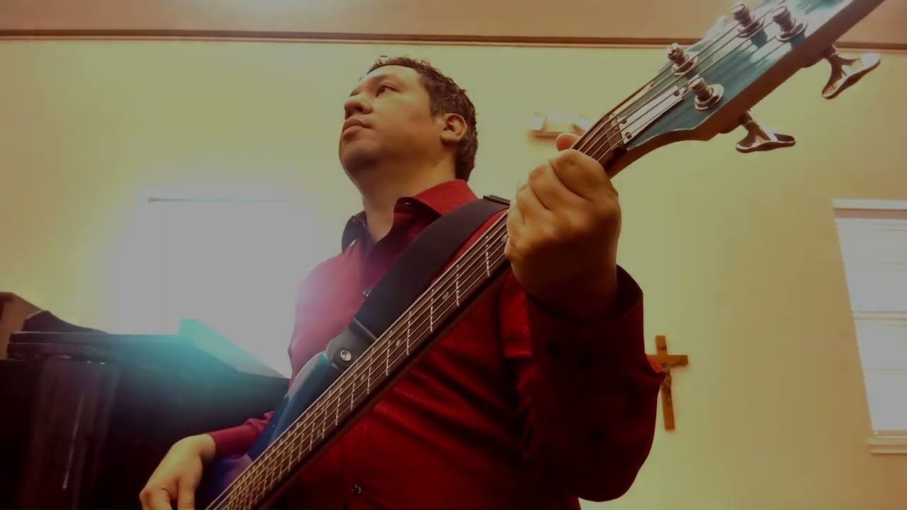 Promotional video thumbnail 2 for Leo Garcia Bass