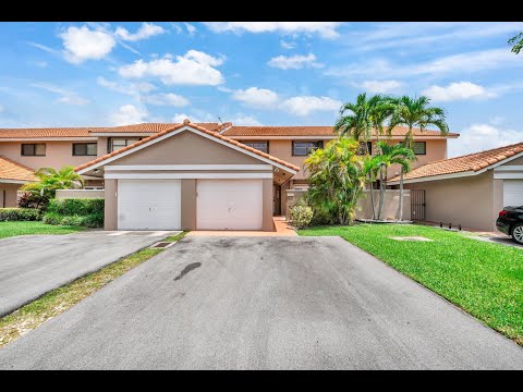 9023 SW 113 Place Circle West Miami, FL | ColdwellBankerHomes.com