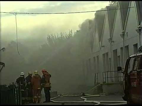Brand i textilfabriken i Sjuntorp (Västnytt 2000)