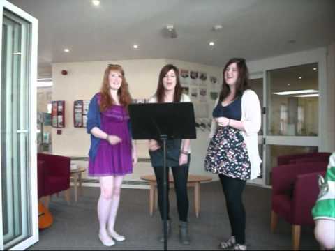 'The Poppets' performing Lollipop!