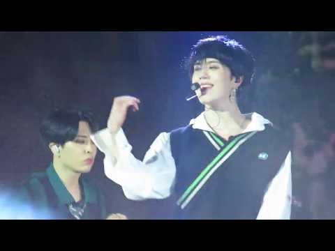 191019 GOT7 Page (I think I love you) - Keep Spinning in Paris