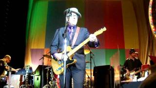 Elvis Costello & The Imposters - "Radio, Radio" (Columbus 6-19-2011)