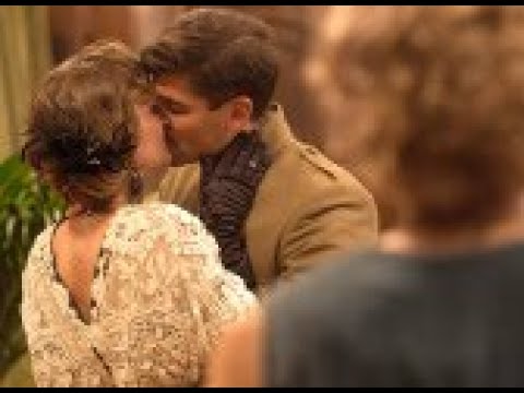 Fidel pide matrimonio a Susana ante la atenta mirada de Julia - Tiempos de Guerra