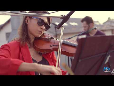 Alex & The Fat Penguins - Regele si Dragonul (silent rooftop session)