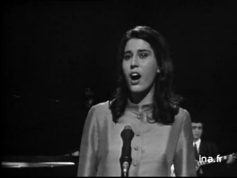 Maria Farantouri et l'orchestre des Bouzoukis