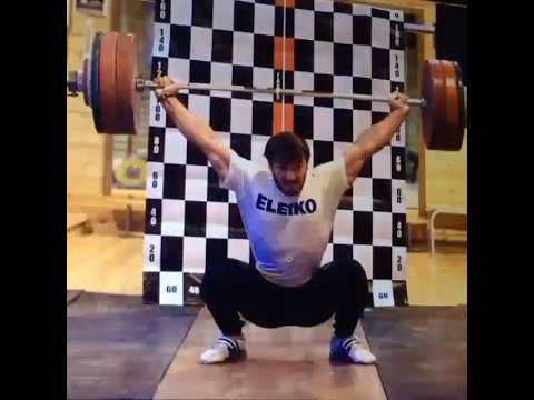 Apti Aukhadov snatching in slow-mo