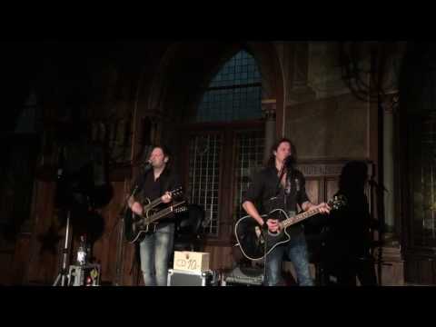 Das dynamische Duo - Train - Drive By