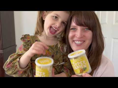 Supergarden pineapples