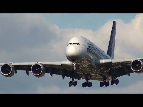 Singapore Airlines Airbus A380 Landing at London Heathrow Airport (full HD)