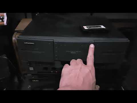 GRUNDIG double casette deck player CCF 210. Double platina