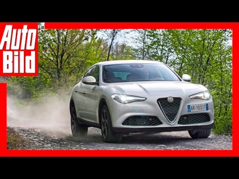 Pariser Salon - Alfa Romeo Stelvio (2017)