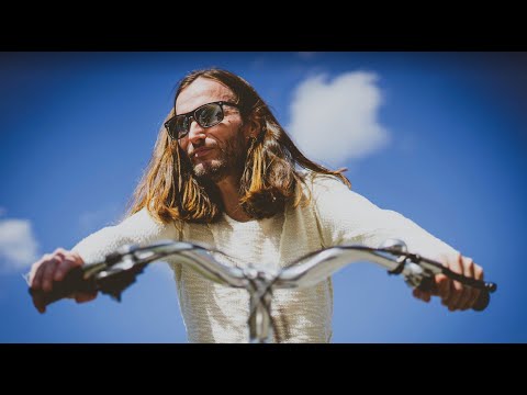 Rising Sons - Wire Donkey (Official Music Video)