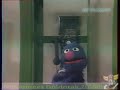 Bonjour Sésame Grover Et La Cabine Téléphonique Vide Et Pleine