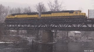 preview picture of video 'NYS&W SU99 at Oakland NJ 3/18/13 in a Snow Shower'