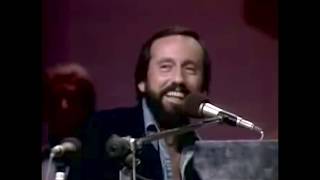 Ray Stevens - I Need Your Help Barry Manilow (Live)