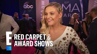 Kelsea Ballerini Shares Wedding Update at 2017 CMAs | E! Live from the Red Carpet