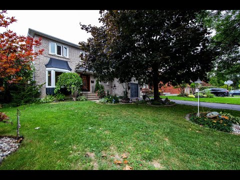 Home for sale at 1028 Moorelands Crescent, Pickering, ON L1W 3K4