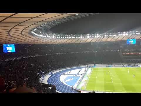 Elfmeter zum 1:0 / Hertha BSC vs FC Bayern München / 2:0