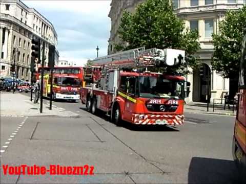 LONDON FIRE BRIGADE SOHOS APPLIANCES RESPOND TO AN INCIDENT.