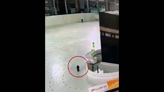 khana kaba ka tawaf karte hui Ek muslim khatun