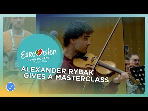 Alexander Rybak gives masterclass at Metropolitana School of Music in Lisbon