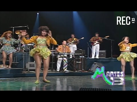 Banda Blanca canta Sopa de caracol en Martes 13 1991