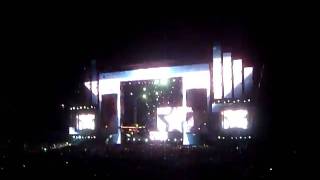 Swedish House Mafia - Reach Out (Mash Up) @ EDC 2010