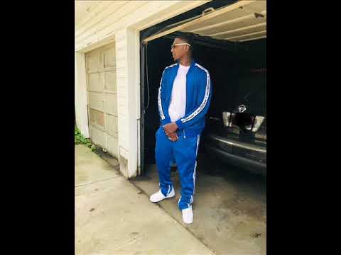 Money Bag P - Well Off