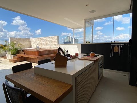 Cobertura de alto padrão, 260m². À venda no bairro Liberdade!