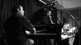 Grooving' High (Dizzy Gillespie). Pablo Raposo (piano); Pablo Carmona (contrabajo)