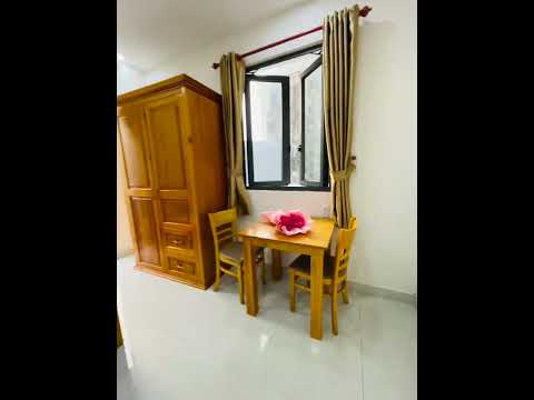 Serviced apartmemt for rent with balcony, elevator on Nguyen Van Dau Street