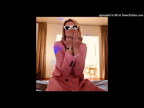 Uffie - Paris (Solo Edit) (HQ)