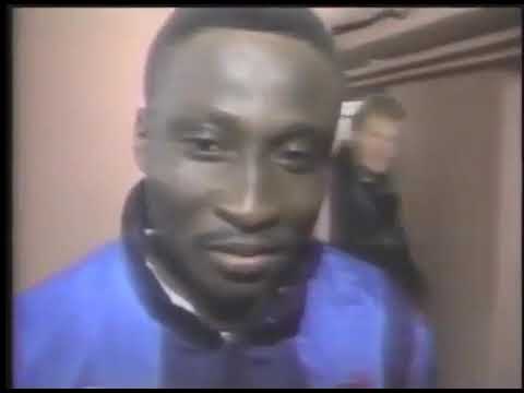 Tony Yeboah (Eintracht Frankfurt) - 01/11/1994 - E. Frankfurt 5x0 Rapid Bucaresti-ROM - 2 gols