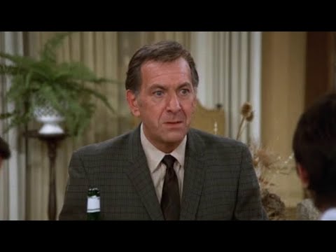 The Odd Couple | Oscar the Neat Freak