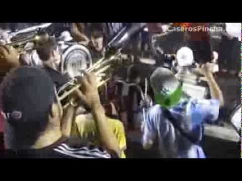 "Fiesta en el corazón de la tribuna de Estudiantes (CaserosPincha.com)" Barra: La Barra de Caseros &bull; Club: Club Atlético Estudiantes
