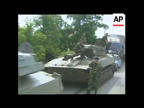 YUGOSLAVIA: KOSOVO: RUSSIAN SUPPLY CONVOY ARRIVES