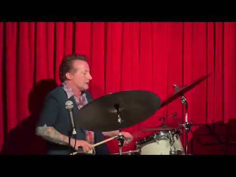 Tre Cool (Green Day) on drum playing jazz music