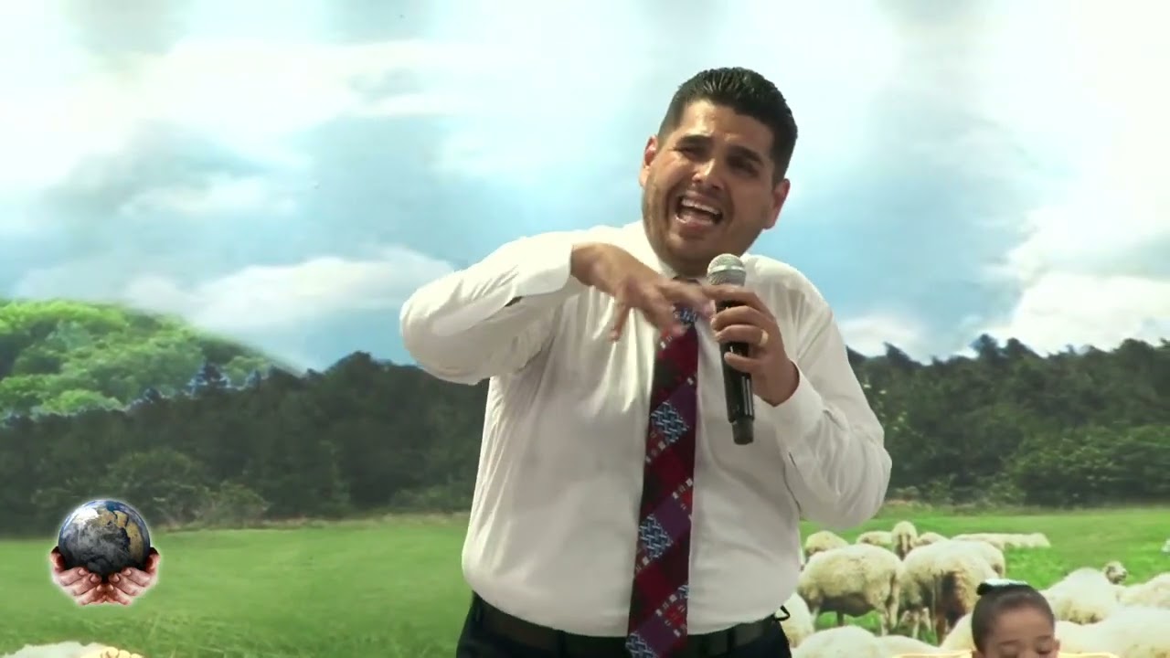 2 Crônicas 29:1 - Ezequias manda abrir o templo - Limpe o seu coração e esteja resolvido.