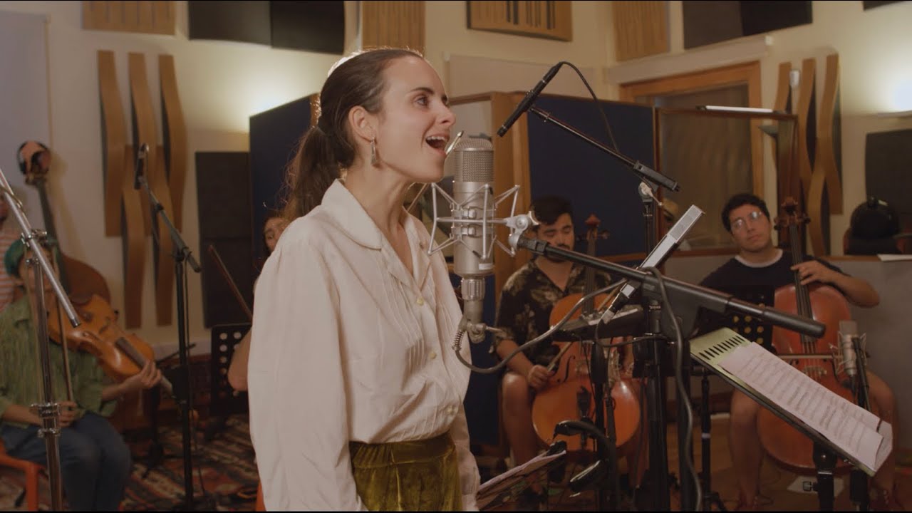 Someone to watch over me/Andrea Motis