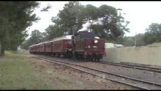 preview picture of video 'C17 974 - The Toylands Express - 8.04.2008'