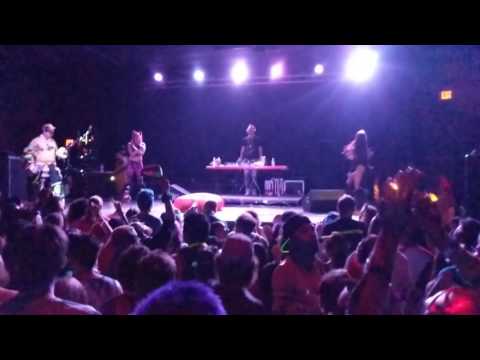 S3rl - Pretty Rave Girl Live!