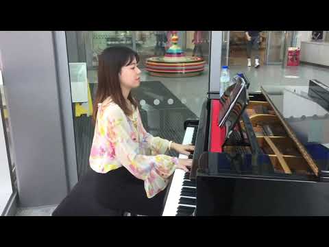 Music @ The Royal London Hospital - Talented pianist Yuri Inoshita performing in the hospital foyer