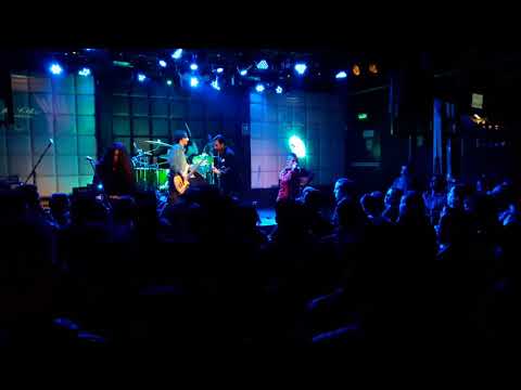 Jizzlobbers- Midlife Crisis (BATUTA 23/06/2018)