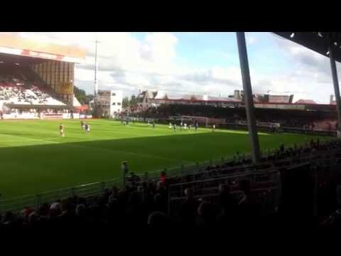 Le pénalty du Brestois Maupay vs Auxerre