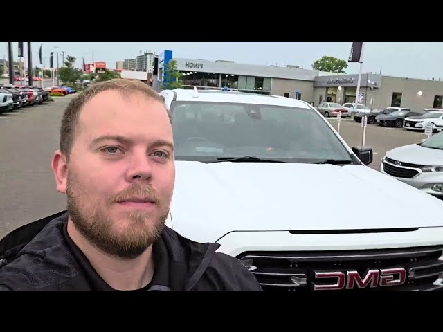 2022 GMC Sierra 1500 Limited AT4 AT4 | CREW CAB | 4X4 | NAV |... in Cars & Trucks in London