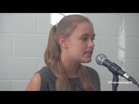 Shawn Mendes - There's Nothing Holdin' Me Back (11 year old Lukne Pajuodyte)