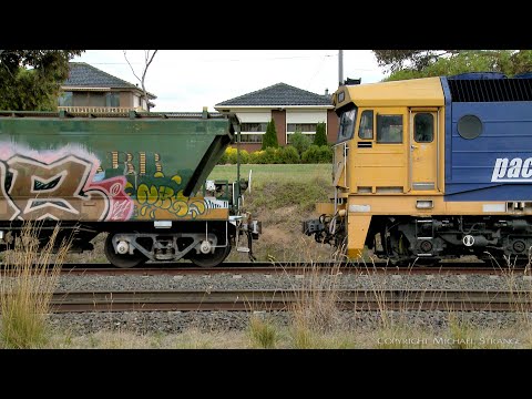 7734V Grain Train Locomotives Uncouple & Hopper Run-Around (9/2/2022) - PoathTV Australian Railways