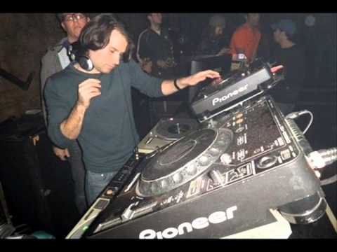 UPZ feat. Stephanie Cooke - Happy Days [Avi Elman's Cowbell Vocal] (2012)