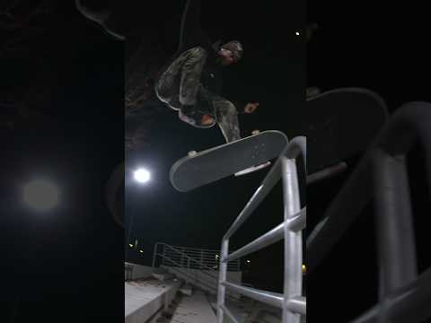 Robert Neal POPPED TRE FLIP⚡️