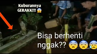 Download lagu Viral!!! bangunin sahur di KUBURAN 😰😱 mp3 Download lagu Viral!!! bangunin sahur di KUBURAN 😰😱 mp3